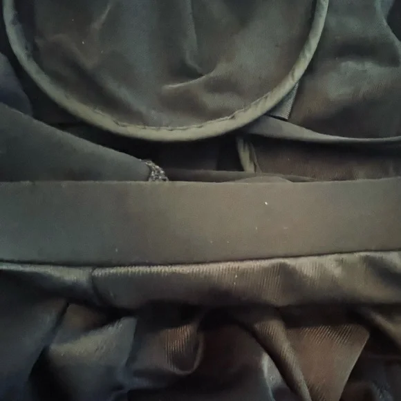 MIRACLESUIT ONE PIECE BLACK BATHING SUIT SIZE 10 - Picture 5 of 8